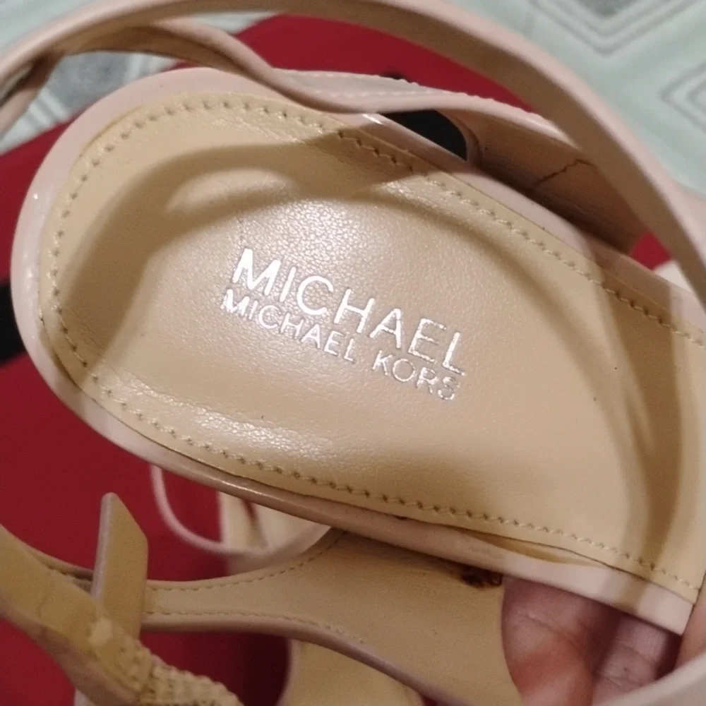 MICHAEL KORS Elegant Nude Strappy Heels Size 7M - Picture 2 of 16